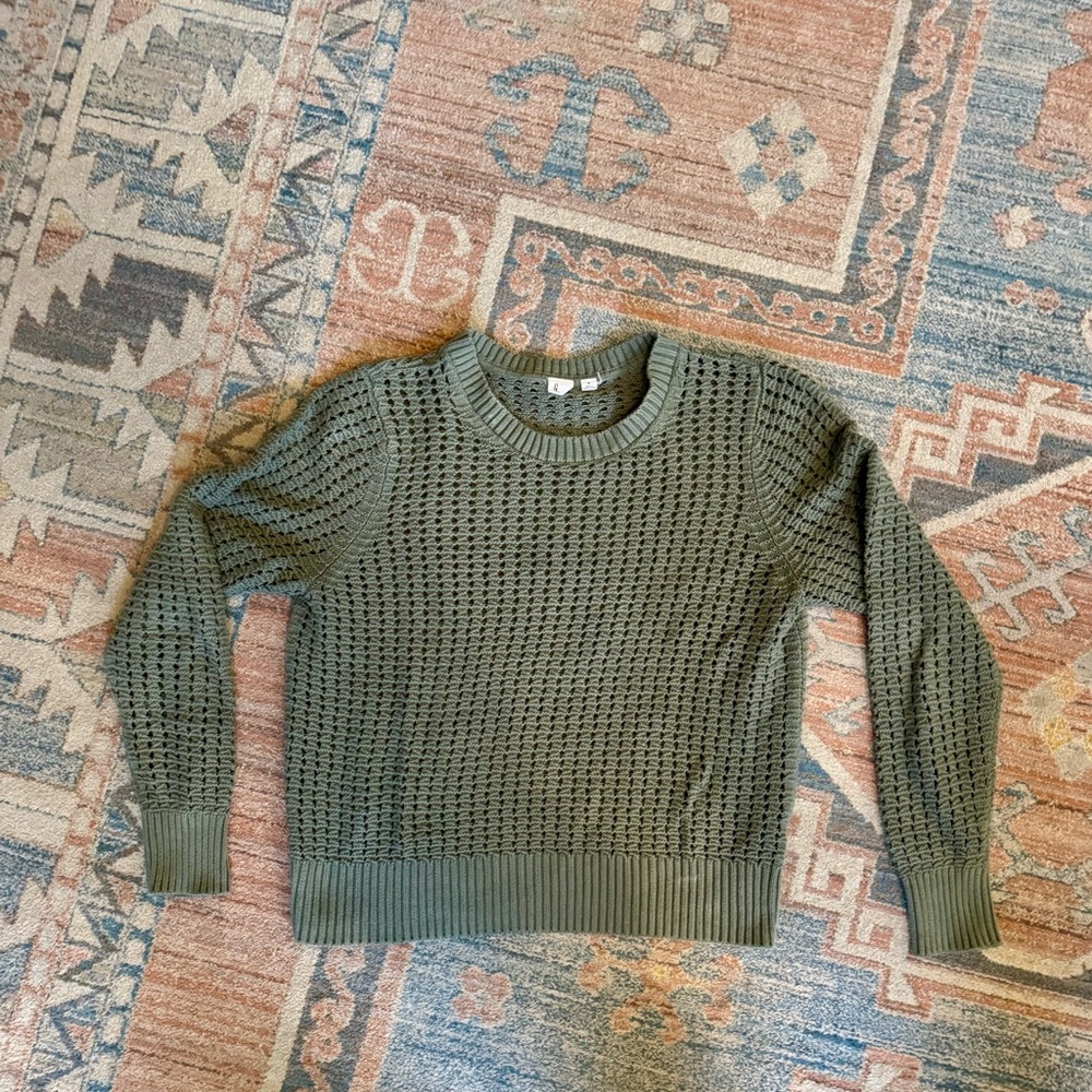 GAP Open Knit Sweater in Olive